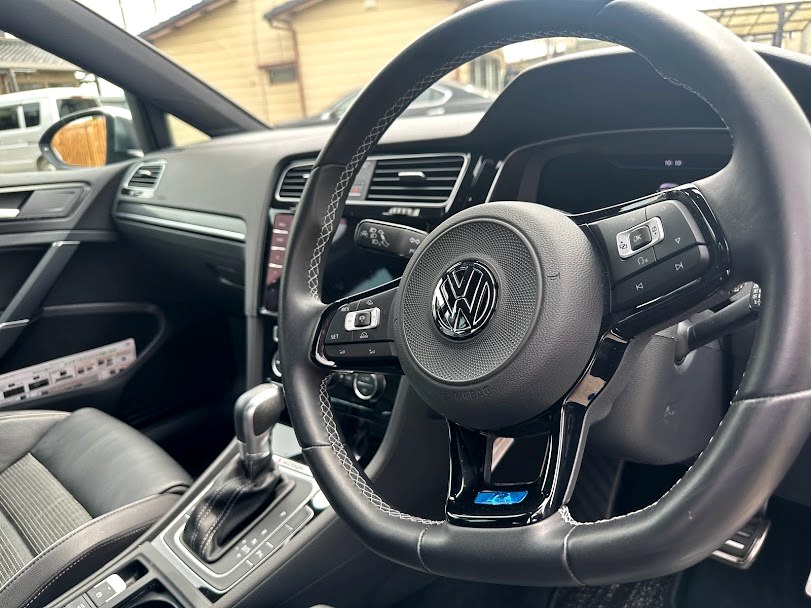 GOLF 7.5 R 4wd used car