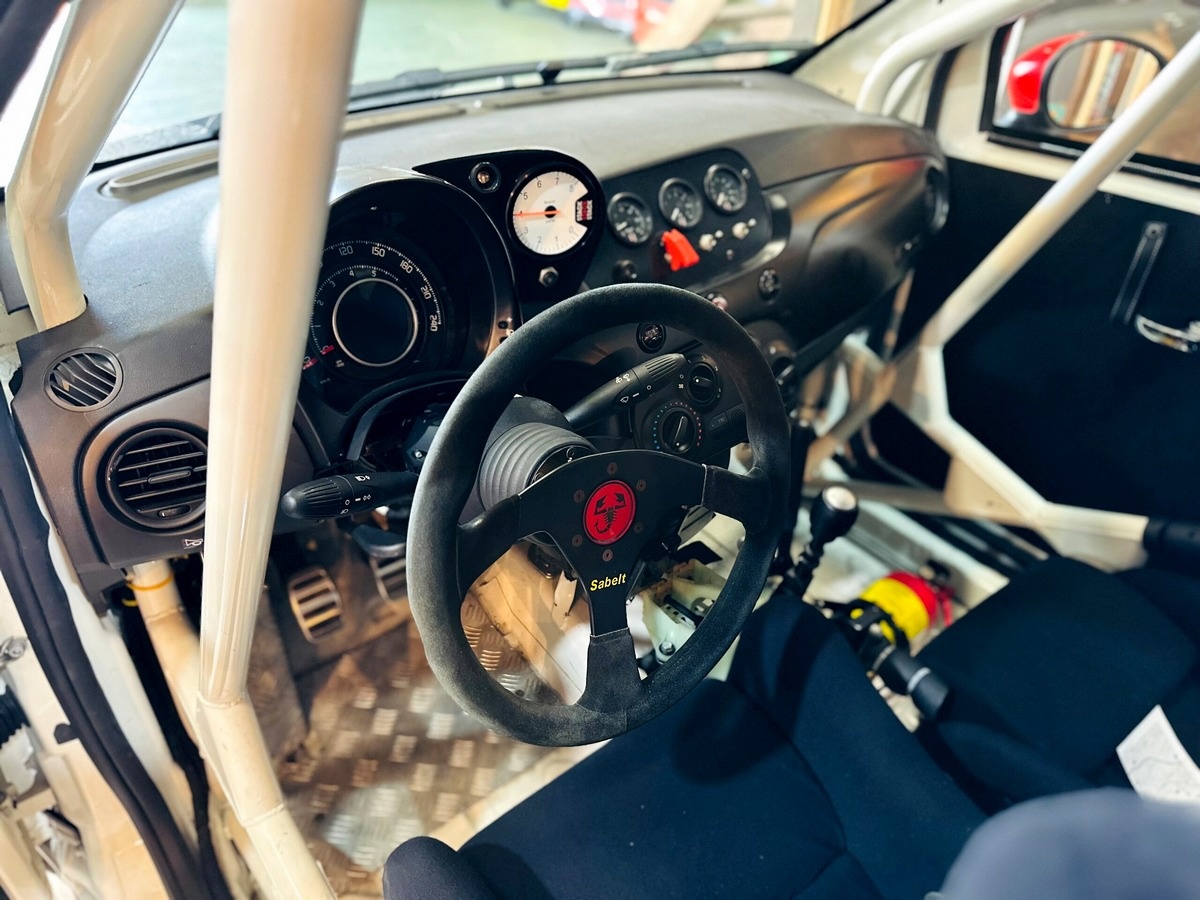 ABARTH 500 Assetto Corse